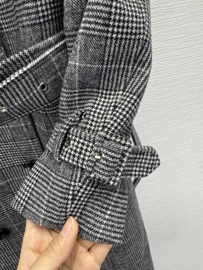 chr1st1an D10r outwear